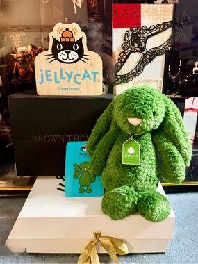 NWT Jellycat Bashful Luxe Bláthnaid Bunny - Ireland Exclusive - Brown Thomas